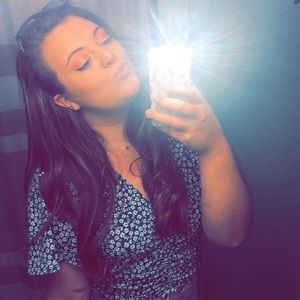 Meet your Posher, Ashleigh